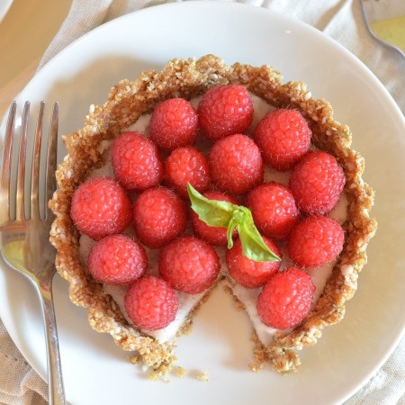 Raspberry Coconut Tarts (Vegan & Almost Raw) // Coffee & Quinoa